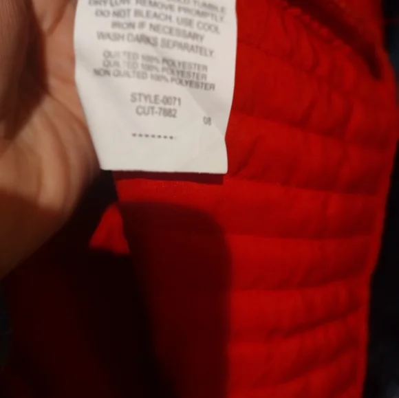 Women's red vest - Picture 5 of 5